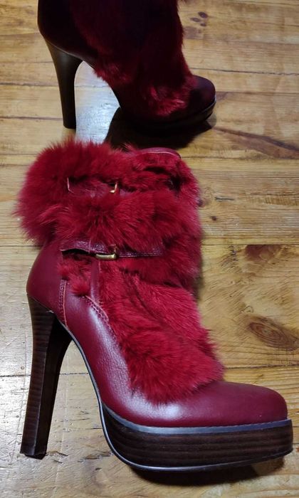 Шкіряні зимові півчобітки з натуральним хутром Італія