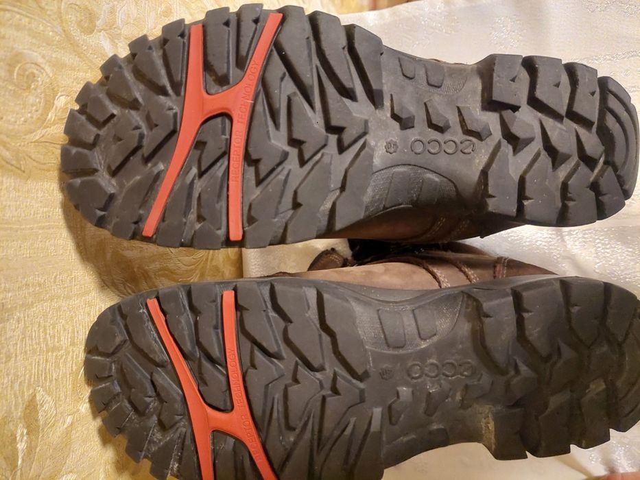 Продам Ботинки Ecco