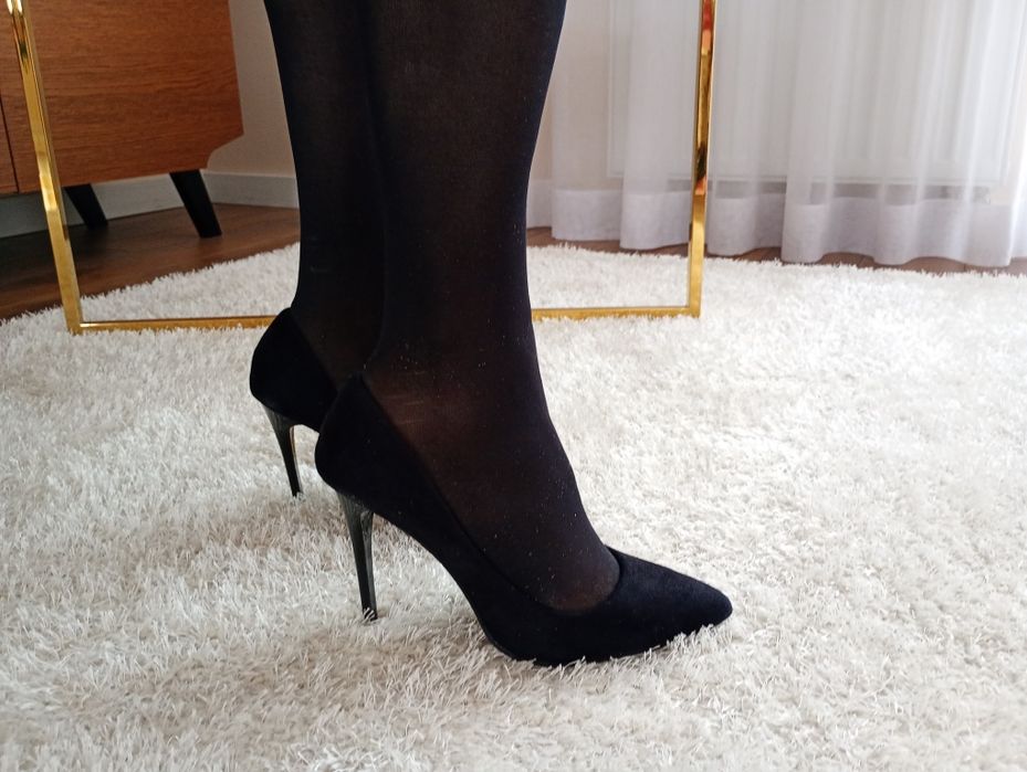 Czarne szpilki czółenka 39