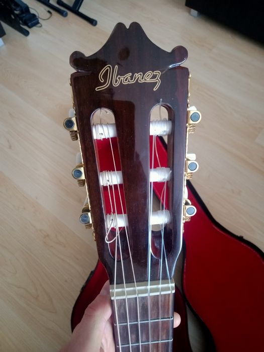 Gitara Ibanez klasyczna z przetwornikiem