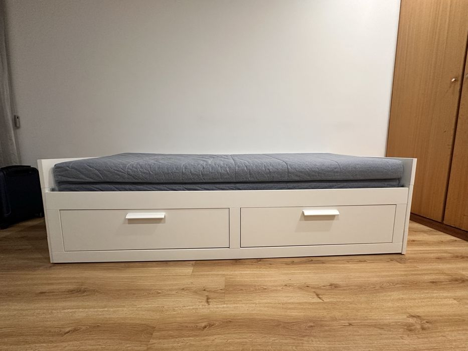 Cama dupla c/ 2 colchoes