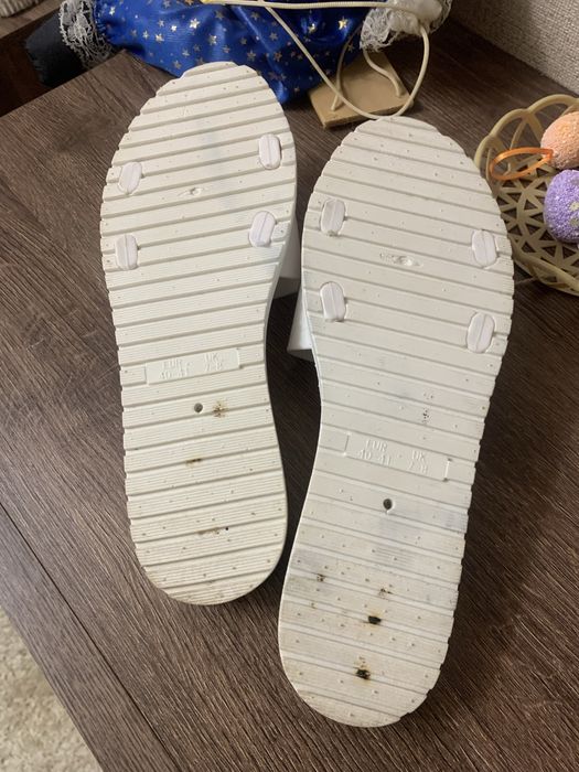 Продам шльопанці жіночі