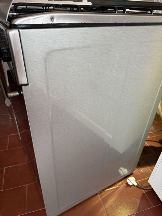 Fogão Misto Meireles E 602 X (Forno Elétrico / Placa a Gás)
