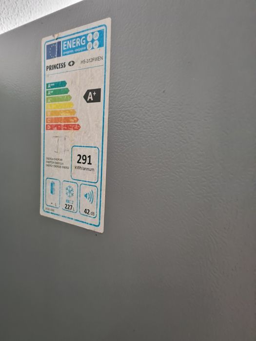 Arca congeladora vertical sem gás