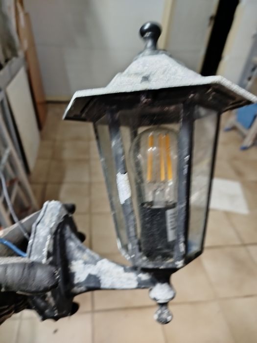 Candeeiro de parede exterior