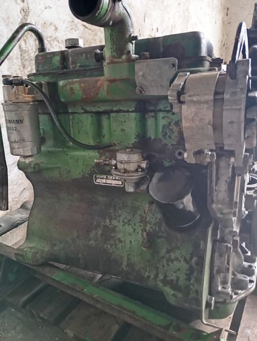 Мотор Джон дір 4 циліндровий