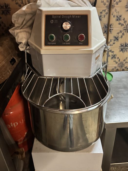 Amassadeira Spiral Mixer SH 30 litros