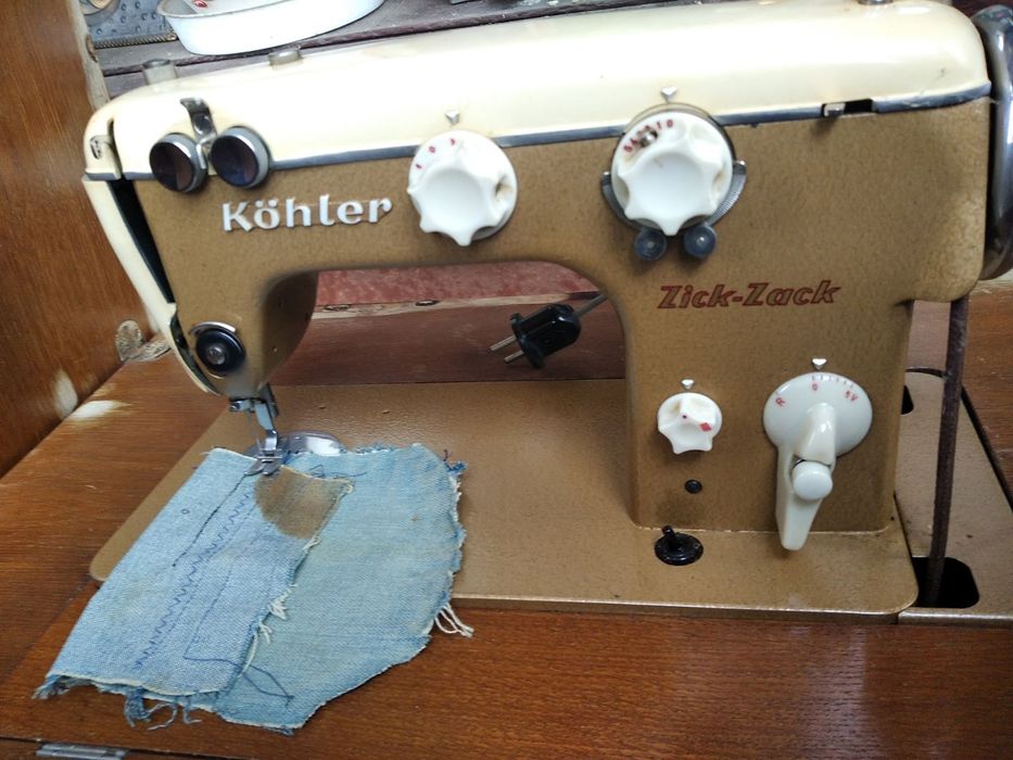 Німецька швейна електромашинка Kohler