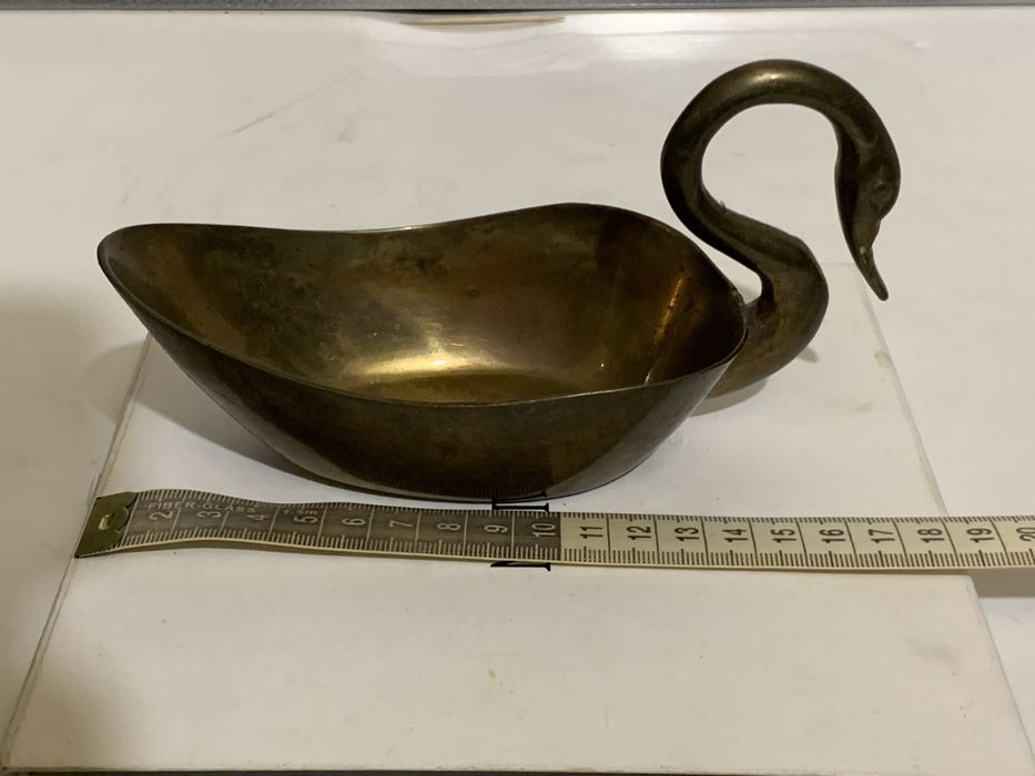 Винтажна латунная подставка в виде Лебедя