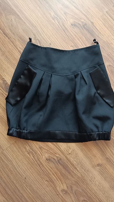 Spódniczka elegancka mini 146