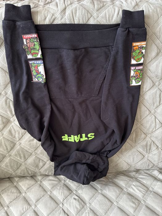 Продам худі staff