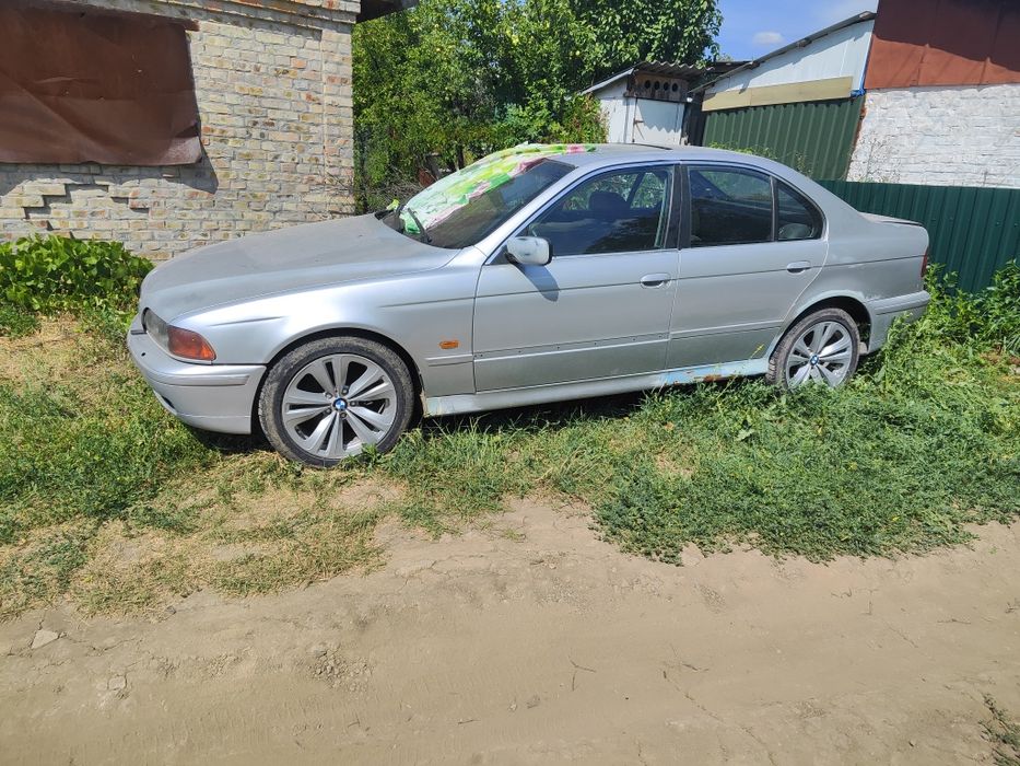 Розборка бмв е 39 капот