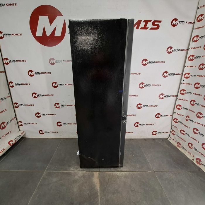 Lodówka Chiq FBM157L42 [2 lata gwar] E/144cm wys/157litrów/39dB [9]