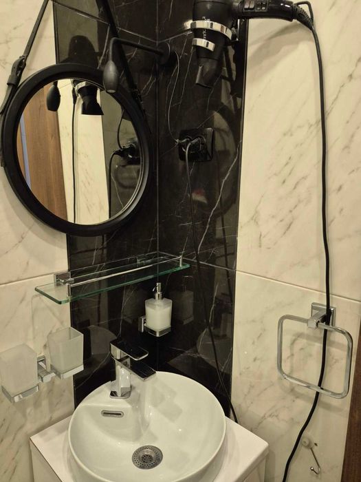 ПРОДАМ 3-кімн. квартиру Центр