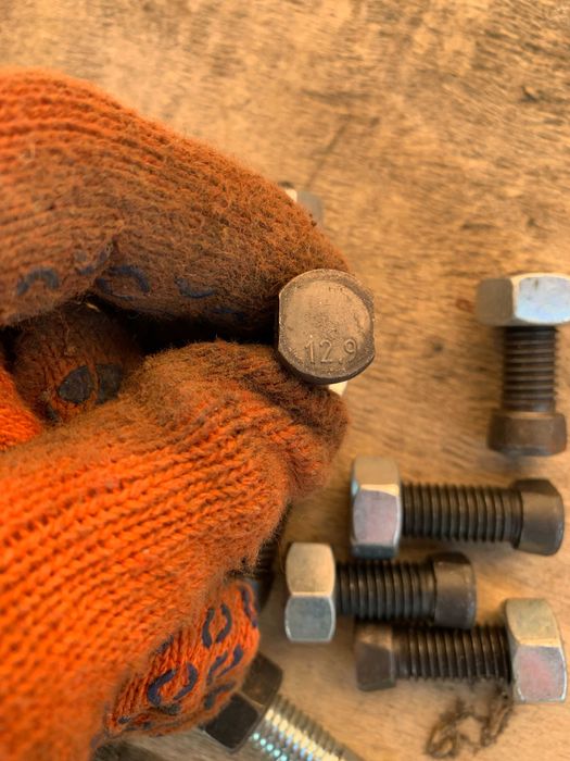 Болт Лемешной с гайкой