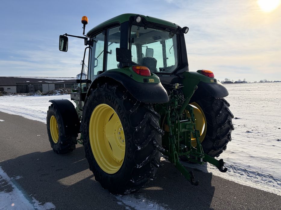 John Deere 6130 z tuzem, 6230, 6220, 6120