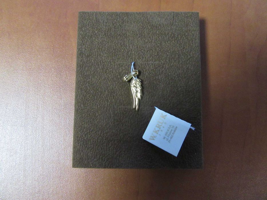 W. Kruk - wisiorek srebrny pozłacany skrzydło Freedom