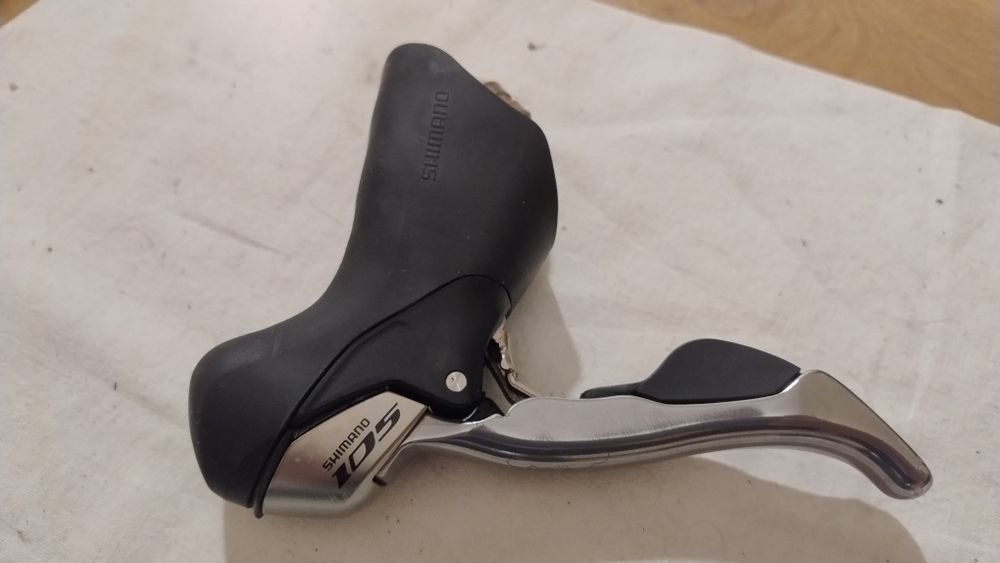Manetes Shimano 105 ST 5700 2x10v