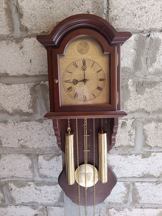 Часы настенные с боем, механические