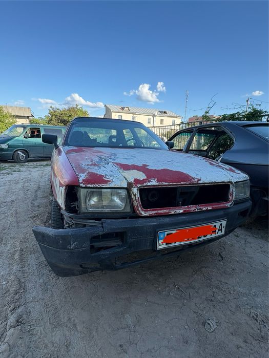 Продам Audi 80 целиком на запчасти с двигателем
