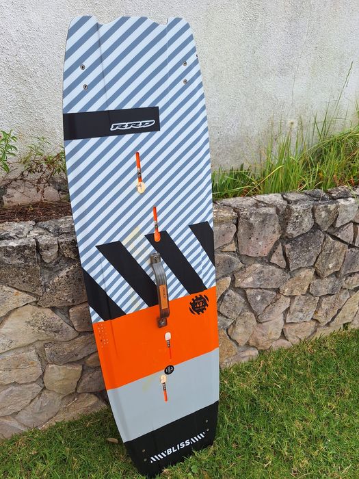 Prancha Kitesurf RRD Bliss LTD 40 Y25