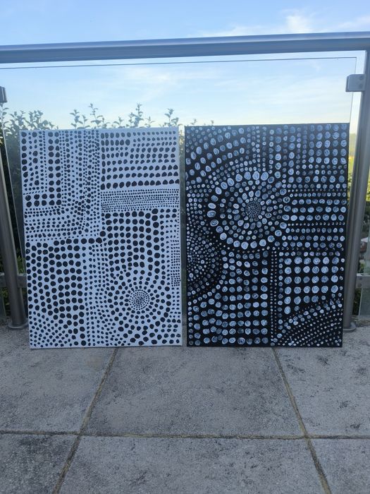"Clustered dots" pintado a acrílico