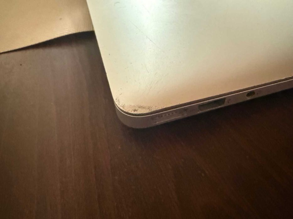 MacBook Air 2015 8GB/128GB bateria 33 cykle