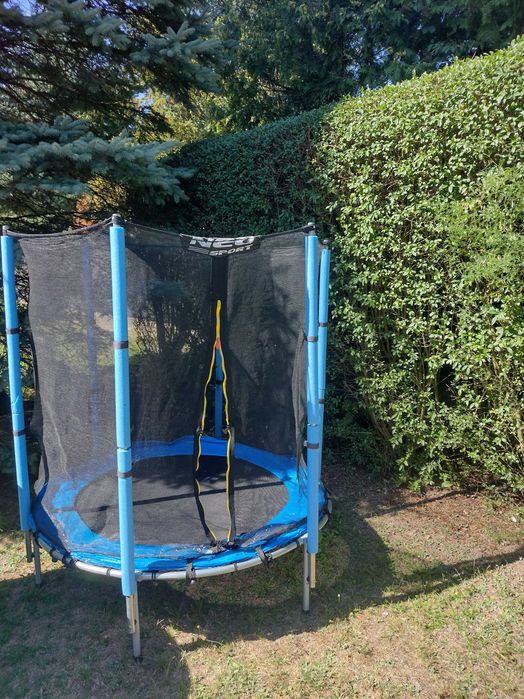 Trampolina ogrodowa