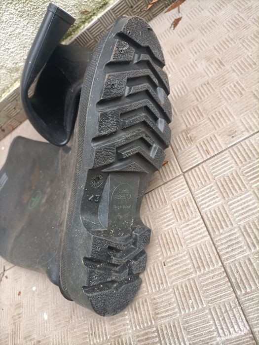 2 pares de botas de borracha novas a estrear 43