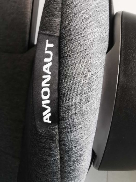 Fotelik dziecięcy avionaut Maxspace 100-150cm  jak nowy