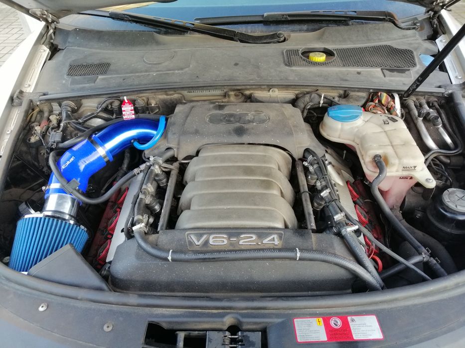 Audi a6  2.4v6 z LPG Ładna