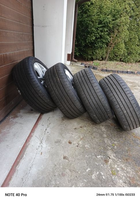 Koła 17" Ford z TPMS, lato. Jak nowe.