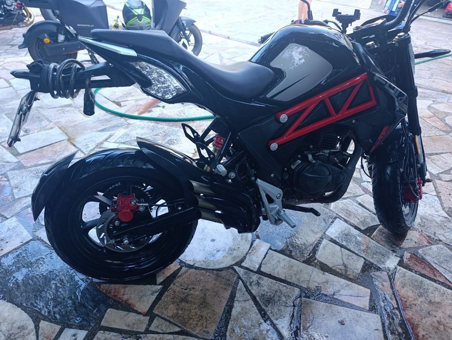 Mota125 pequena mas confortável
