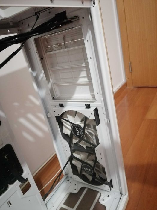 Estrutura de torre para venda