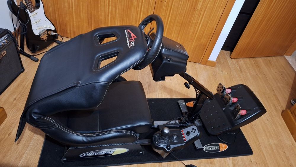 Playseat+Logitech G27