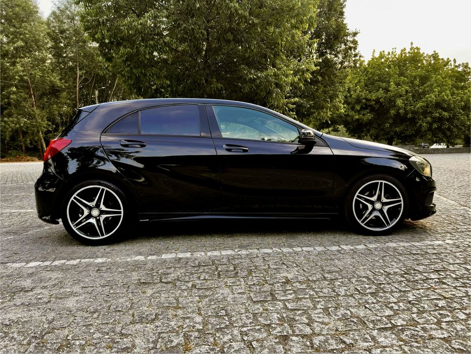 Mercedes-bens A180 cdi 7G-DCTI 2015 pack AMG