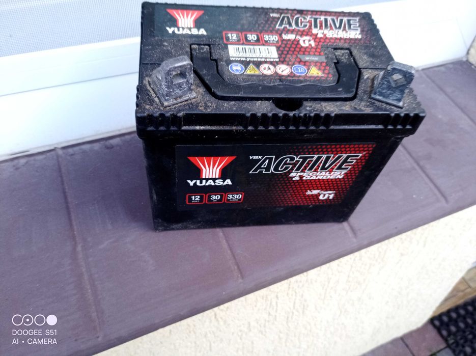 Akumulator  mały jak nowy