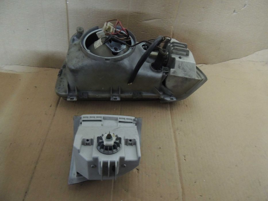 Lampa przednia prawa europejska Audi 100 C2 LIFT 79,80,81,82