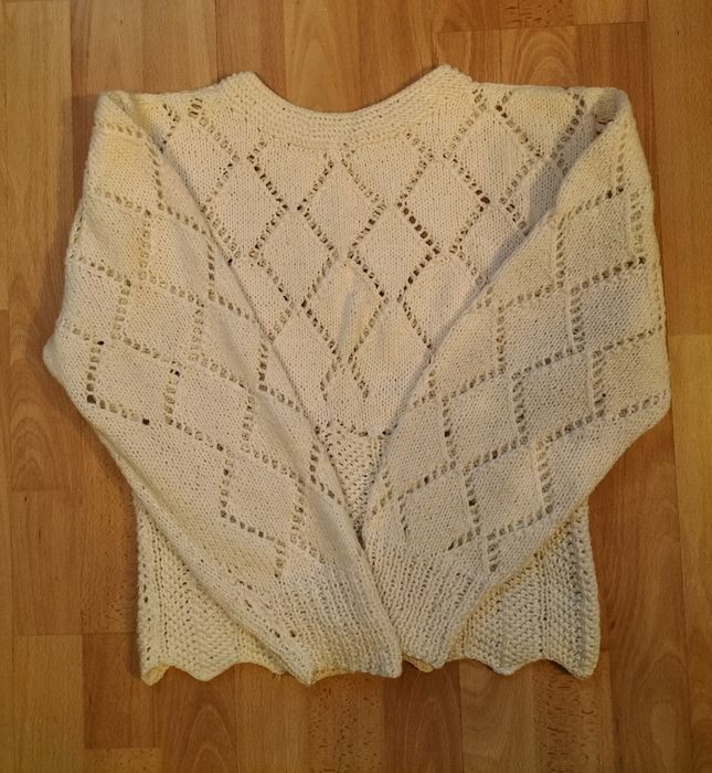 Sweter rękodzieło