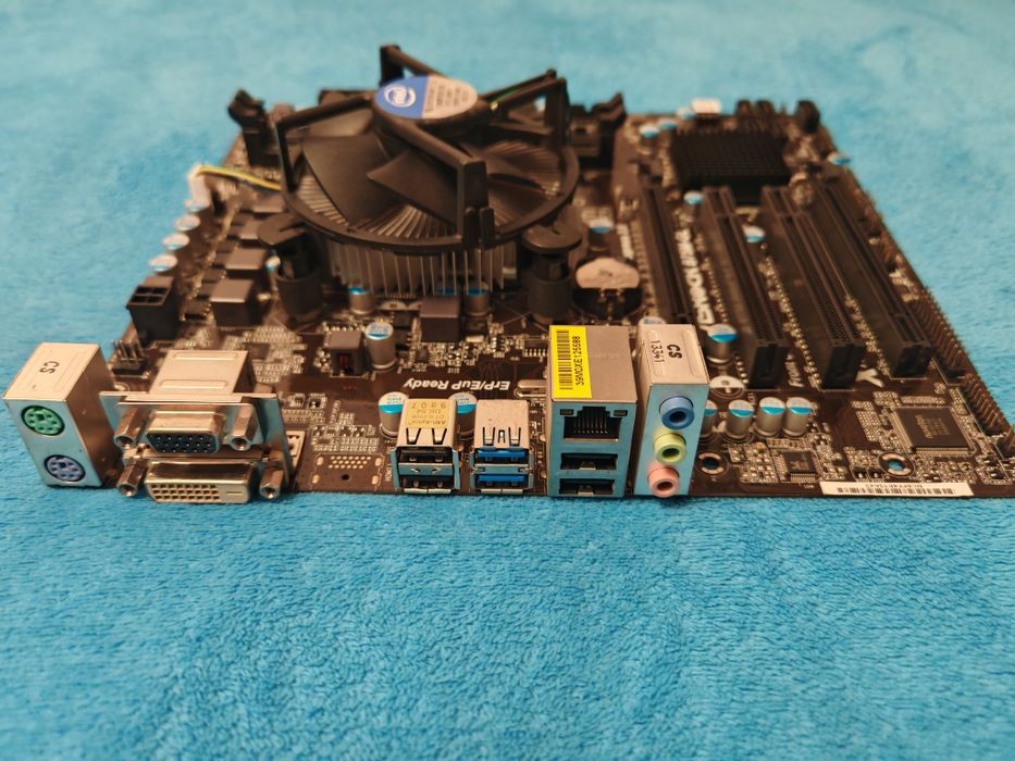 Płyta Asrock B75M-GL + i3 3240