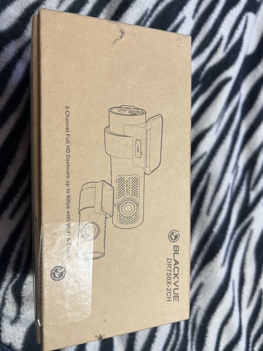 Відеорегістратор новий. BLACKVUE   DR750X-2CH