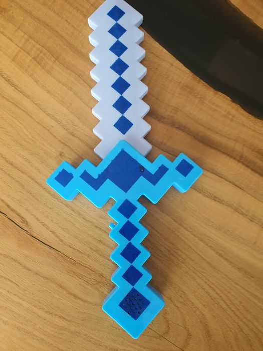 MIECZ Diamentowy  jak Minecraft LED DZWIĘK zabawka ŚWIECĄCY GRAJ