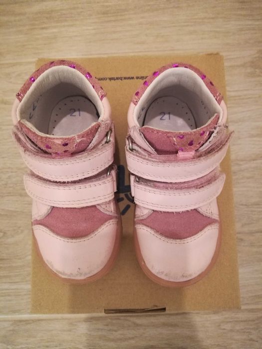Buty na dziewczynkę renomowanej firmy Bartek
