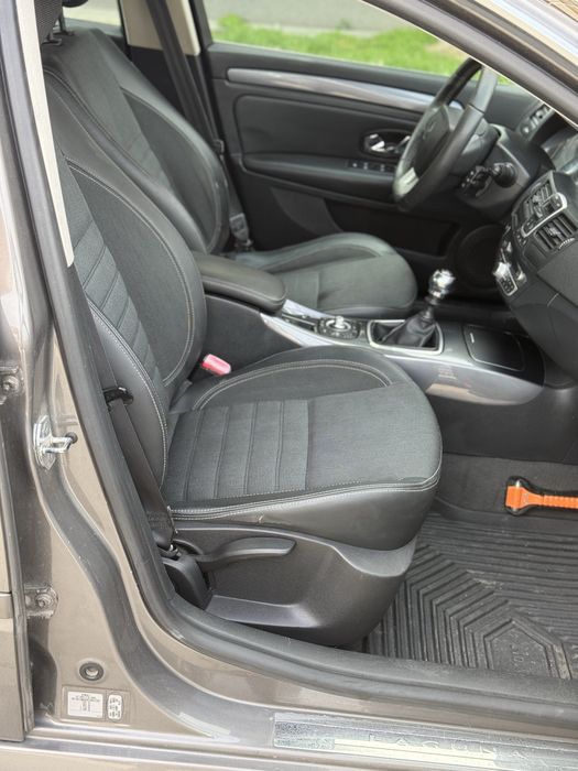 Renault Laguna 3 2.0 dCi 150KM OC Na Rok Bogate Wyposazenie Ladna I Zadbana