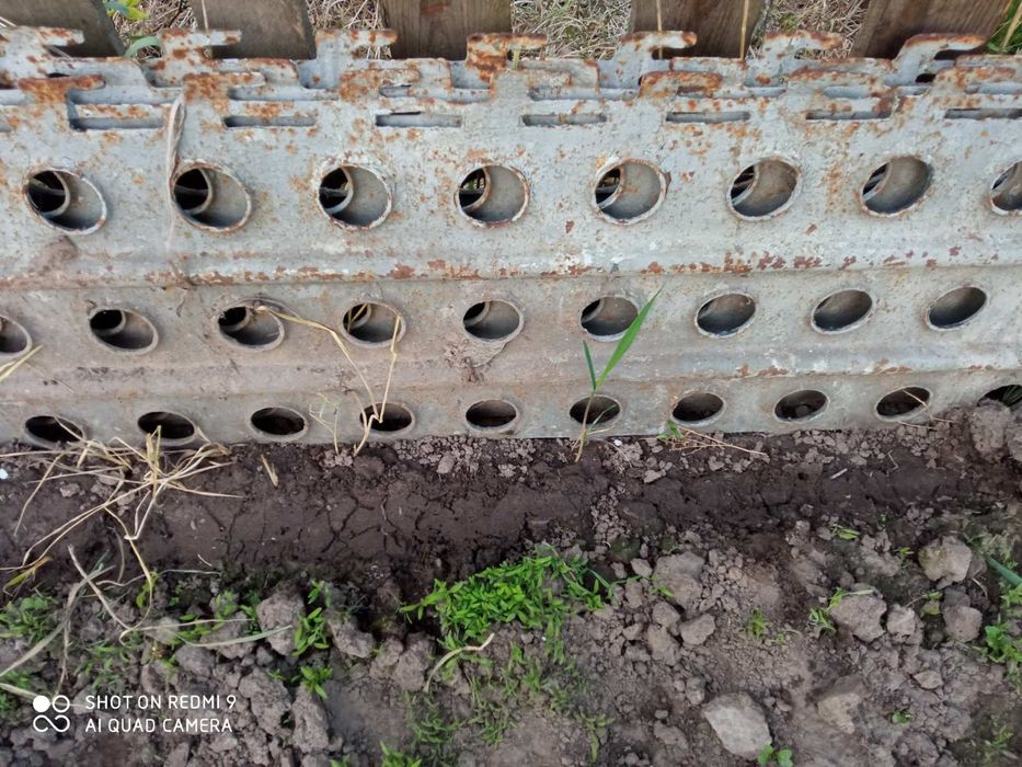 Продам двері , азбестові труби, аеродромні плити