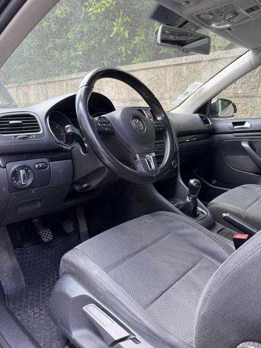 VW Gold Variant 1.6 TDI 105cv
