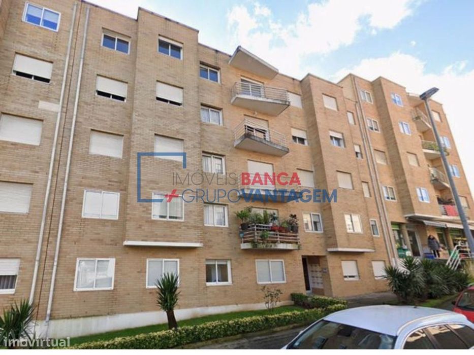 Apartamento T2 C/Varanda - Gondomar