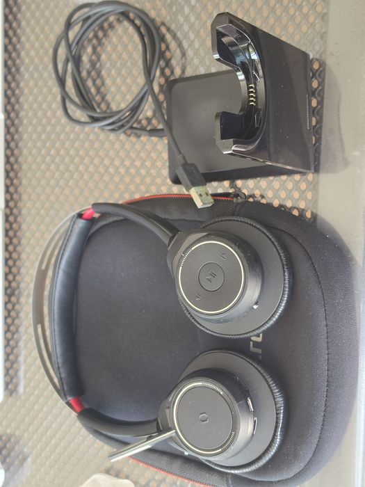 Plantronics Voyager Focus UC