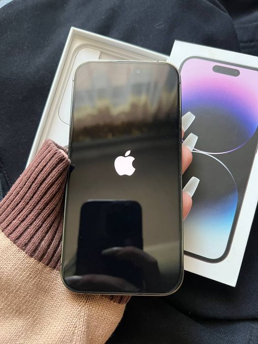 iPhone 14 pro.AKБ 100 %. Всі функції працюють бездоганно.