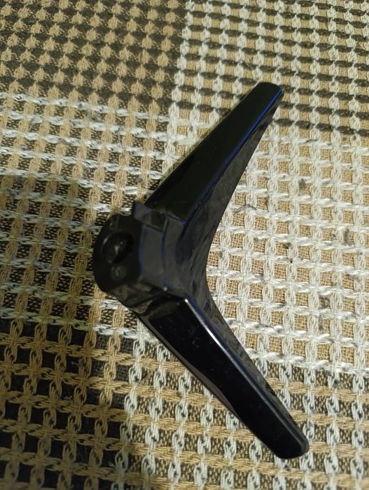 Ніжки, підставка для моніторів та телевізорів